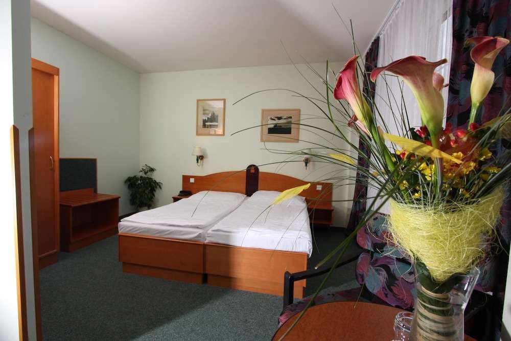 CENTRAL HOTEL PRAGUE