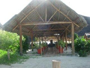 ORA RESORT HAKUNA MAJIWE