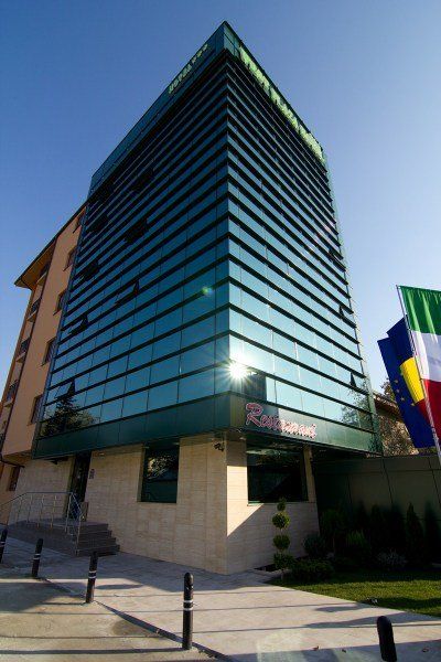 WEST PLAZA HOTEL