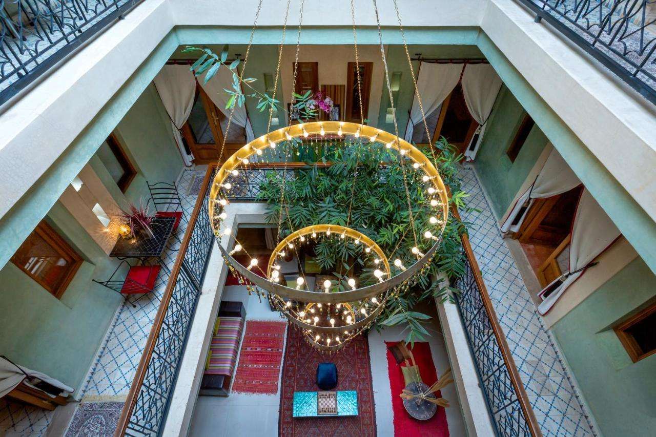 RIAD L'HEURE D'ÉTÉ