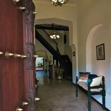 KISIWA HOUSE