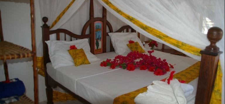 NDAME BEACH LODGE