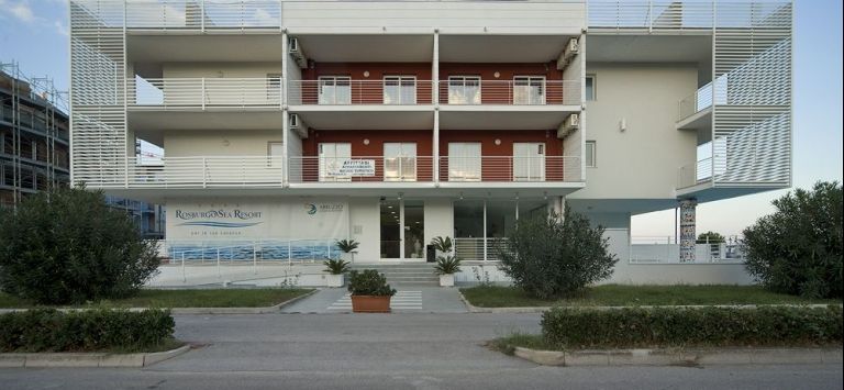 RESIDENCE ROSBURGO SEA RESORT