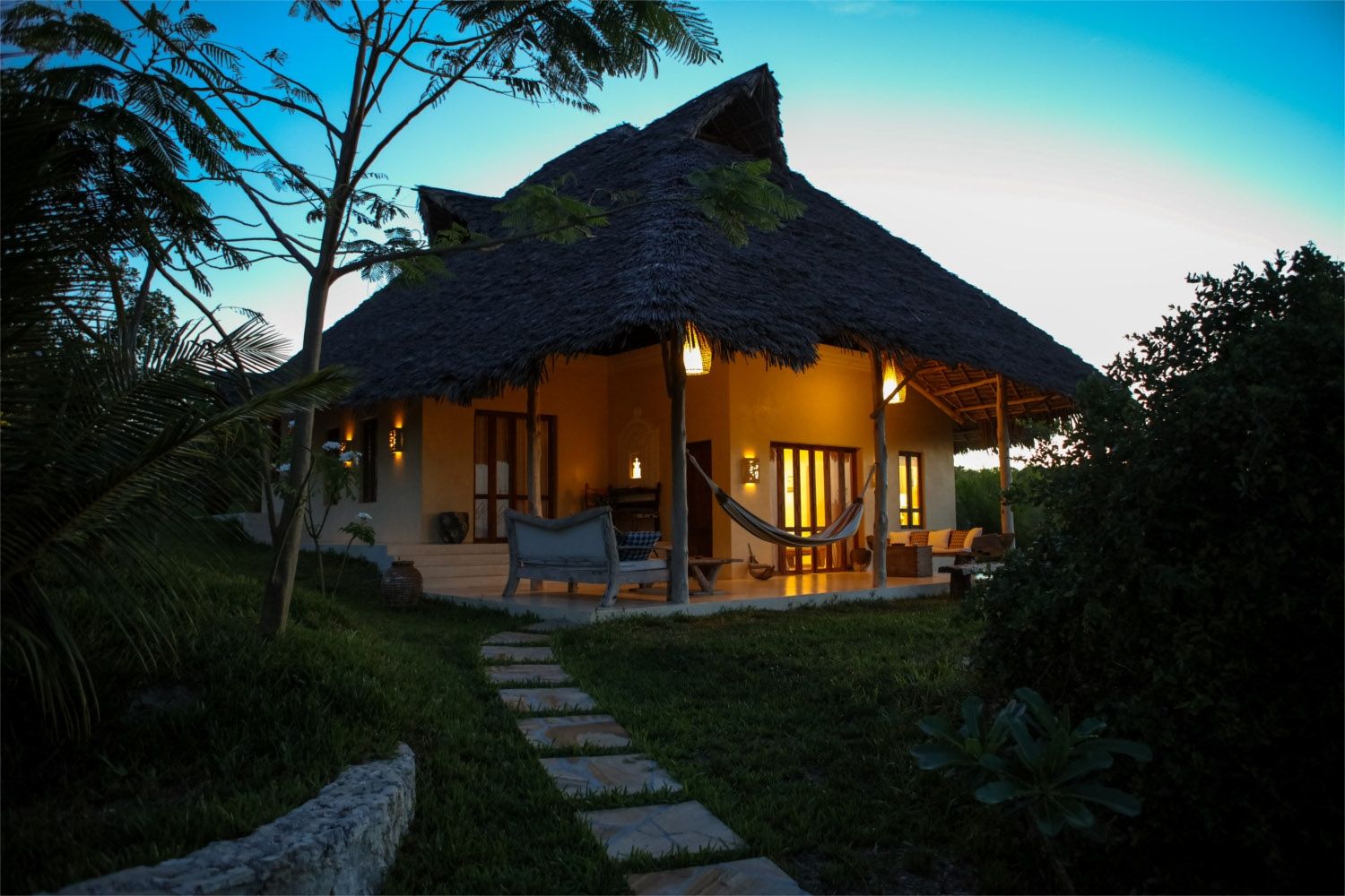QAMBANI LUXURY RESORT