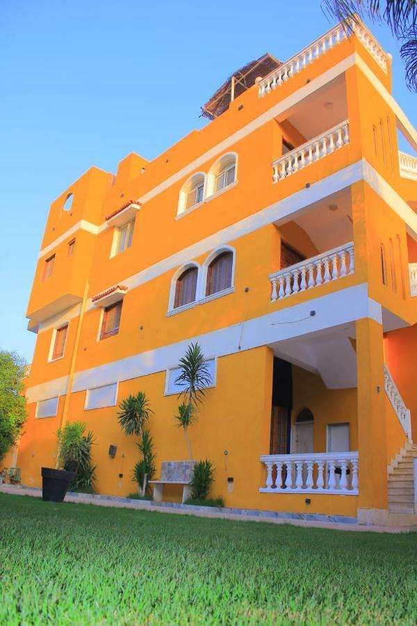 SAKKARA INN