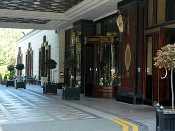 CLYDE COURT