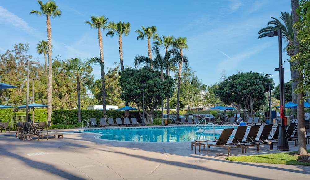 STAYBRIDGE SUITES