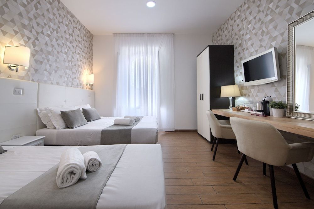 DOMUS PIETRO INN