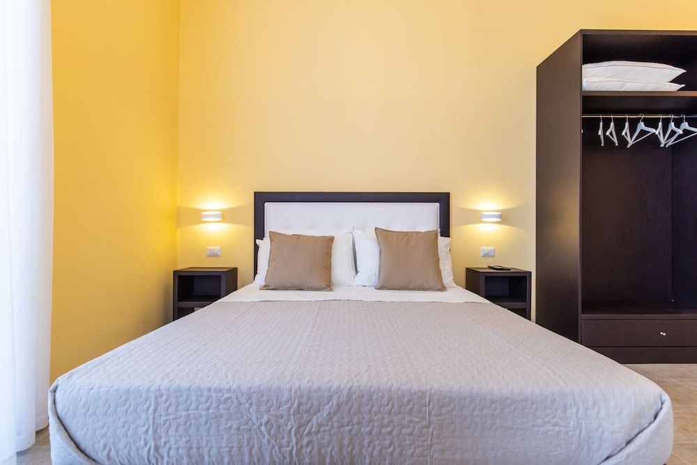B&B TRIANON