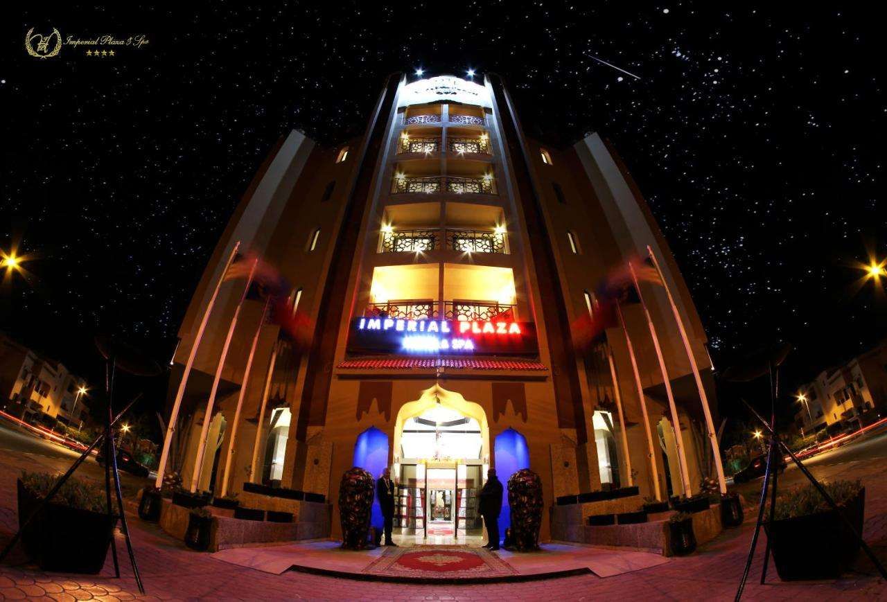 IMPERIAL PLAZA