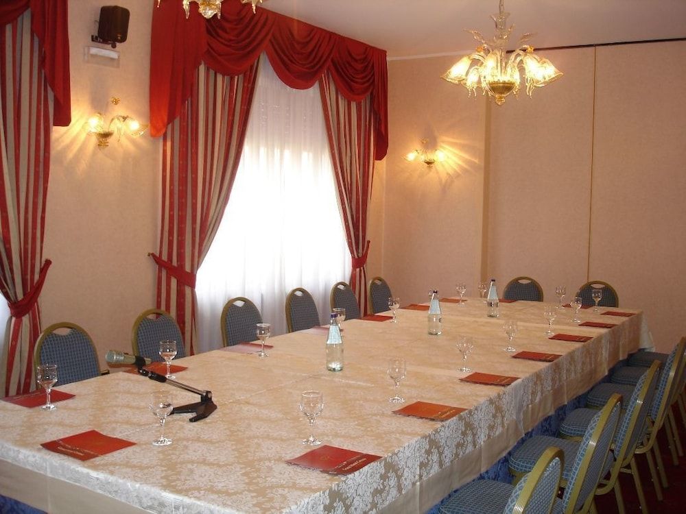 GRAND HOTEL CERTOSA