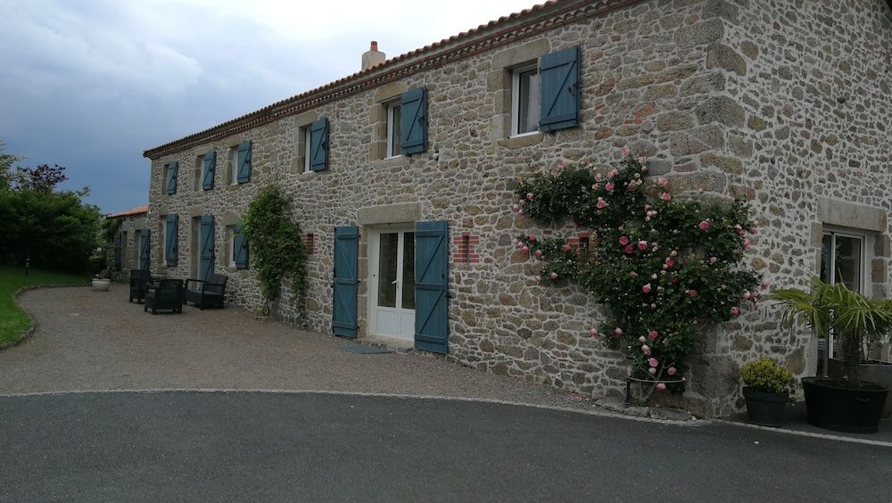 Le Chiron de la Roche photo 3