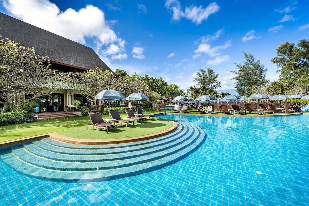 CHADA LANTA BEACH RESORT