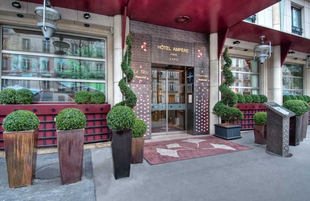 HOTEL AMPERE PARIS 17