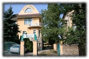 VILLA HOTEL KRISTAL