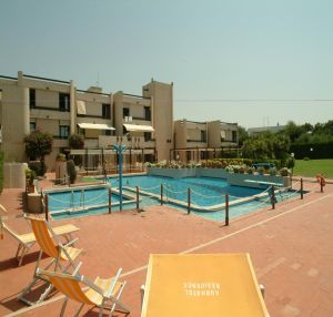 AURHOTEL