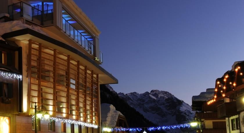 MAJESTIC MOUNTAIN CHARME