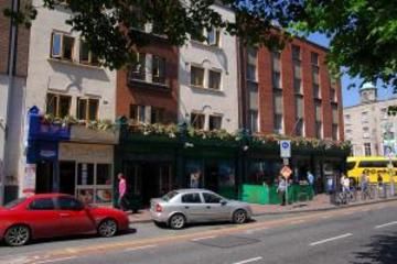 KINGFISHER TOWNHOUSE