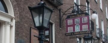 THE TOWNHOUSE GUESTHOUSE