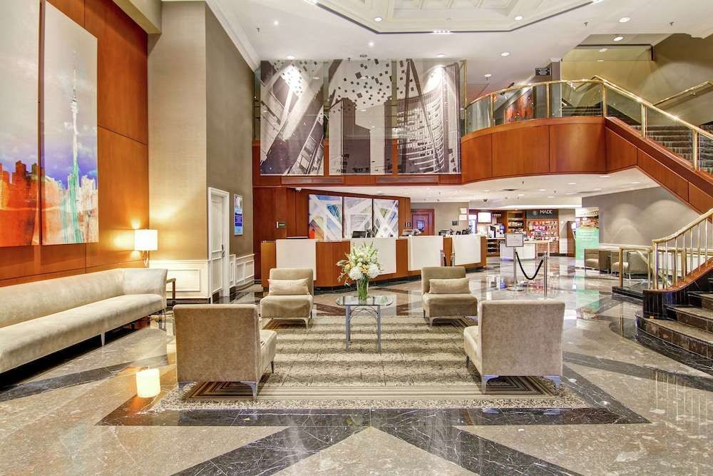 DOUBLETREE BY HILTON HOTEL TORONTO DOWNTOWN