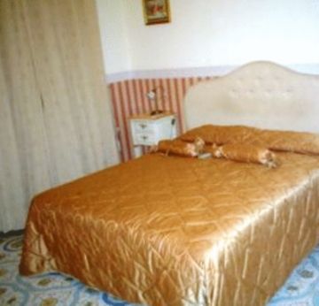 GUEST HOUSE ROSY