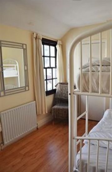 THE TIMES HOSTEL - CAMDEN PLACE