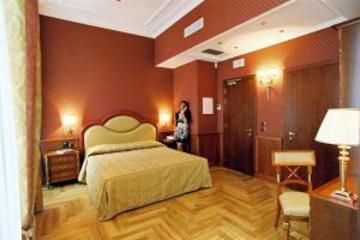 HOTEL LIVINGSTON