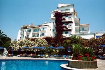 SANT ALPHIO GARDEN HOTEL & SPA