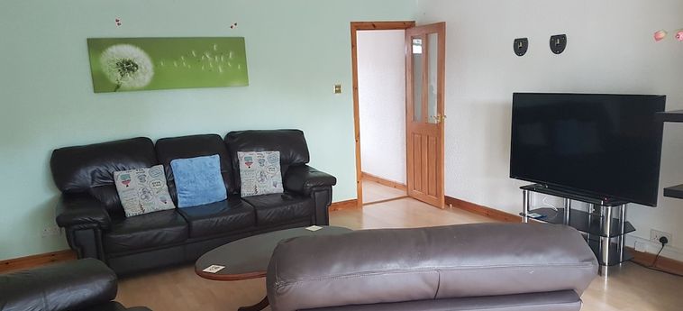 Hotel Holiday Home 3 Bed Rooms Aberdeen: Foto 