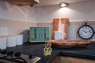 Albyn Retreat - Sja Stays - 1 Bed Apartment Aberdeen: Photo 