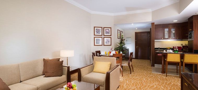 Hotel Majilis Grand Mercure Residence Abu Dhabi:  ABU DHABI