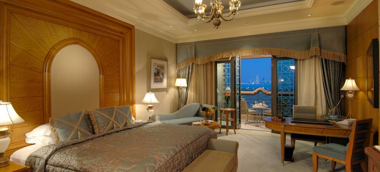 Hotel Emirates Palace:  ABU DHABI