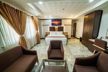 Alphaplus Apartments Abuja: Photo 