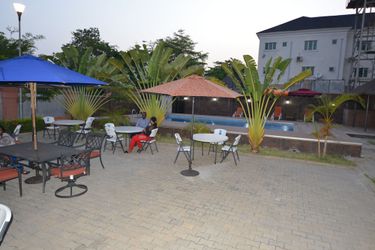 Alphaplus Apartments Abuja: Photo 