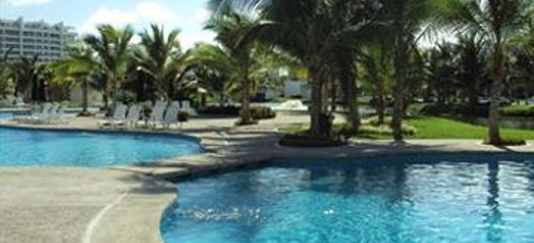 Hotel Mayan Lakes:  ACAPULCO