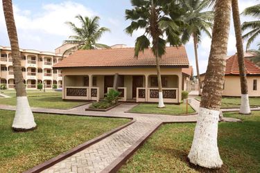 Hotel Ramada Resort Accra Coco Beach:  ACCRA