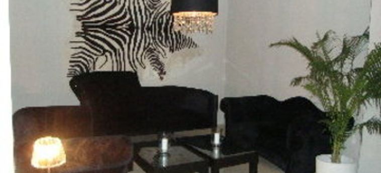 The Aknac Hotel    :  ACCRA