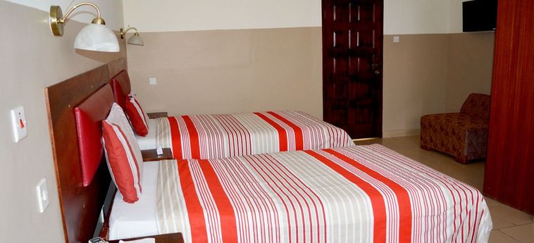 Kunta Kinte Hotel:  ACCRA