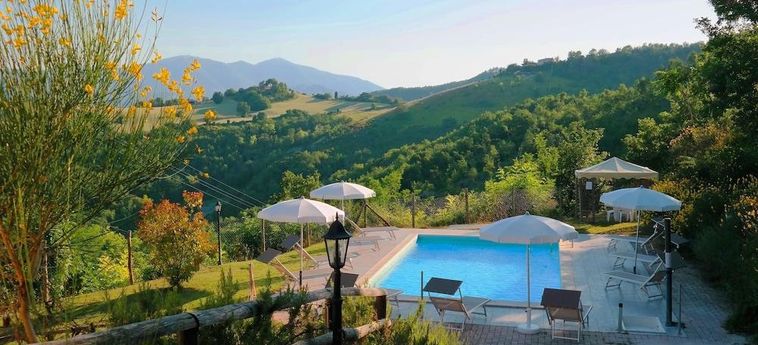 LUXURIOUS VILLA IN ACQUALAGNA WITH SWIMMING POOL 3 Sterne