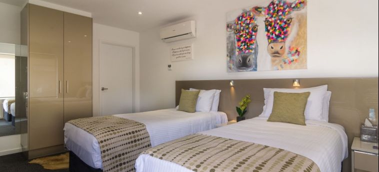 Hotel North Adelaide Boutique Stayz Accommodation:  ADELAIDE - SOUTH AUSTRALIA