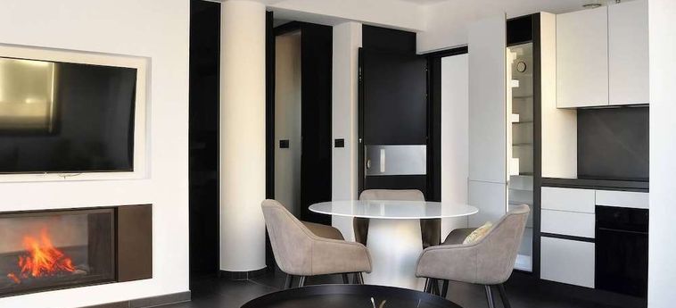 Hotel White And Black Cozy Suite In Aegina Aegina: Foto 