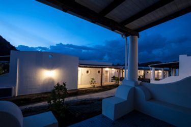 Hotel Mari Del Sud Resort & Village:  AEOLIAN ISLANDS