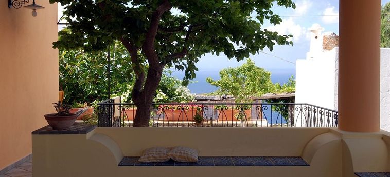 Hotel Al Belvedere Salina:  AEOLIAN ISLANDS