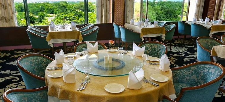 Hotel Clarks Shiraz Agra: Foto 