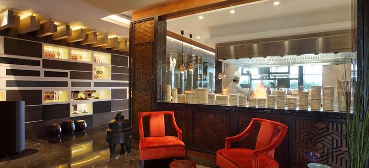 Hotel Holiday Inn Express Ahmedabad Ashram Road:  AHMEDABAD