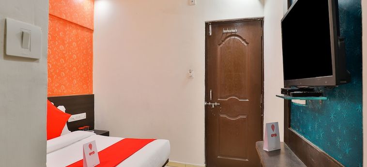 Oyo 15581 Hotel Rajshree:  AHMEDABAD