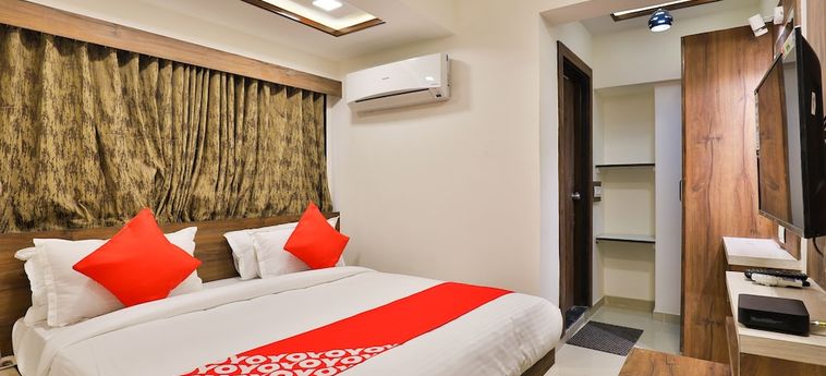Oyo 24950 Hotel Shree Balaji Residency:  AHMEDABAD