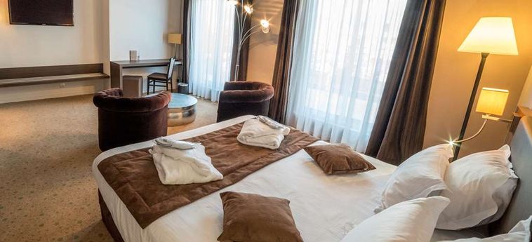 Hotel Best Western Aquakub:  AIX LES BAINS
