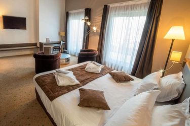 Hotel Best Western Aquakub:  AIX LES BAINS