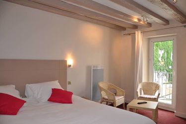 Hotel De La Couronne Aix Les Bains: Photo 